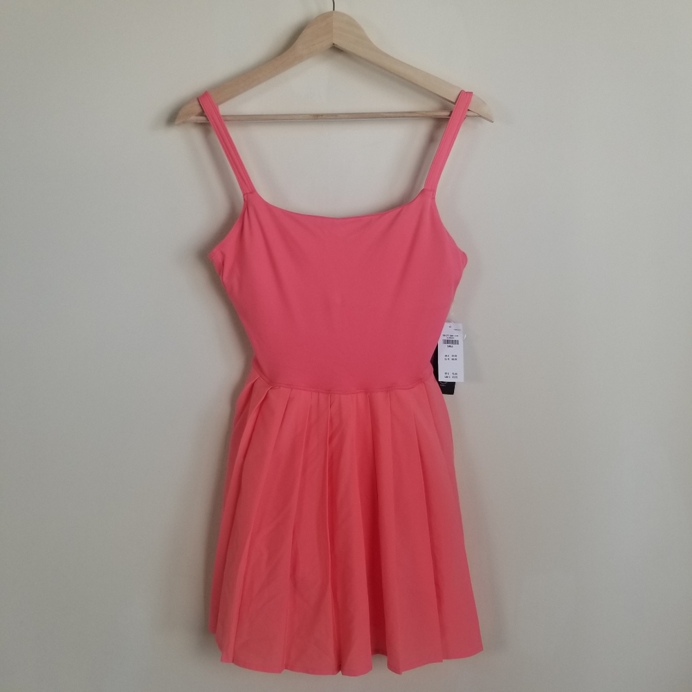 Gilly Hicks Active Pleated Dress Built-In Shorts Small NWT - Picture 3 of 10